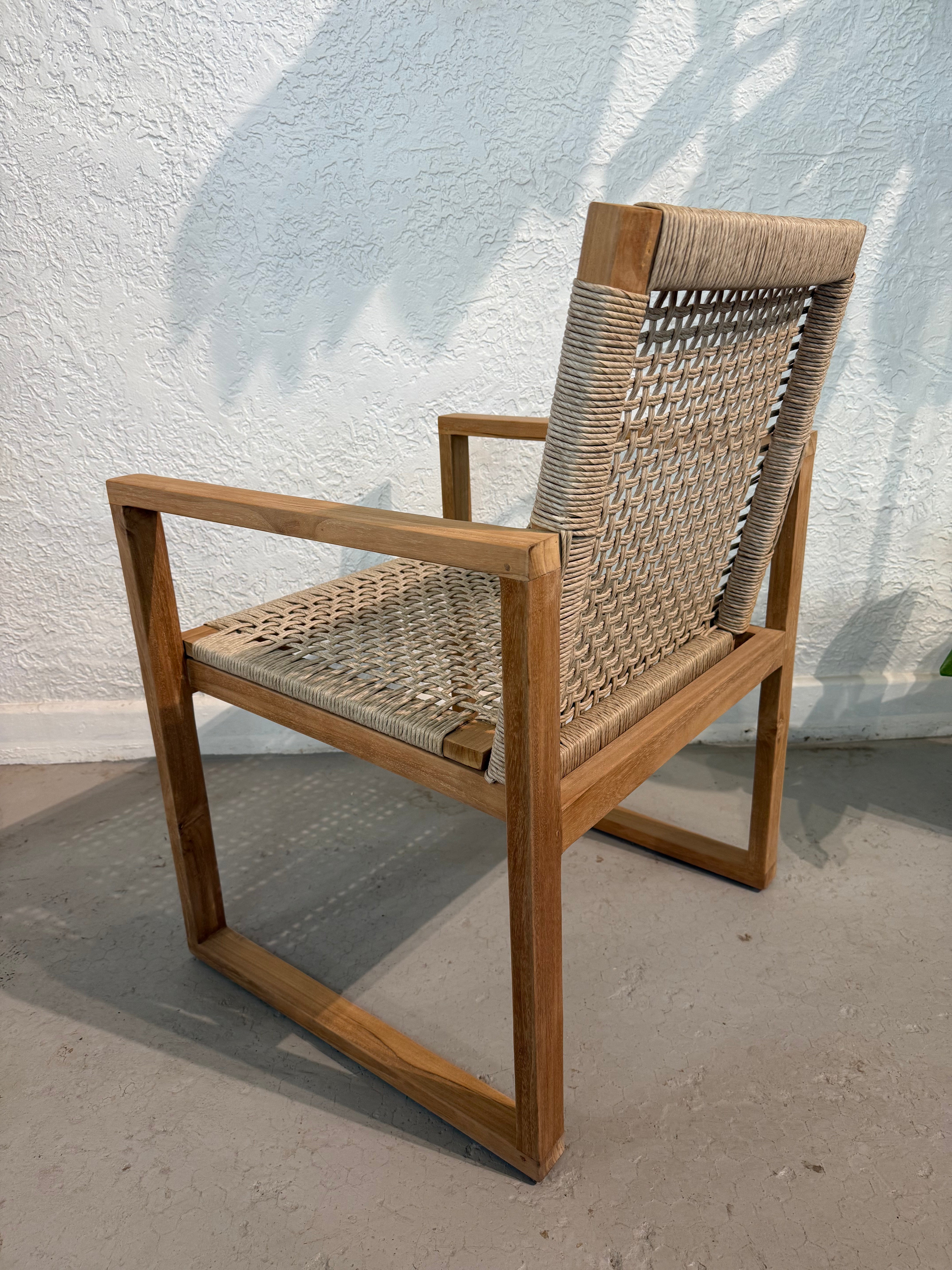 Sasha Chair (With Arm)